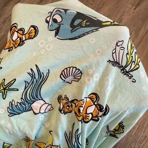 Little Sleepies OG Finding Nemo Crib Sheet EUC